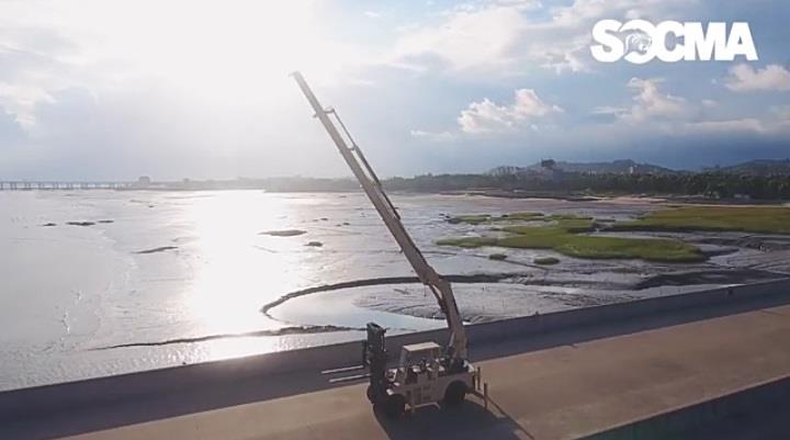 chariot élévateur grue 15