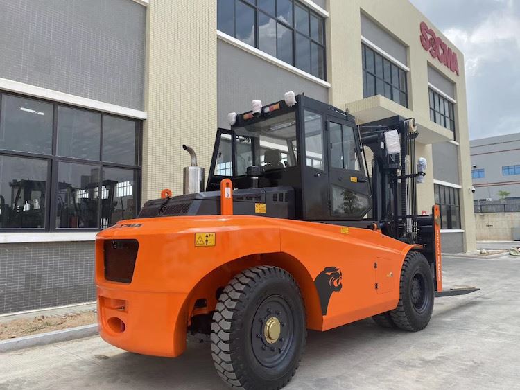13.5 ton forlift3 product-1-1