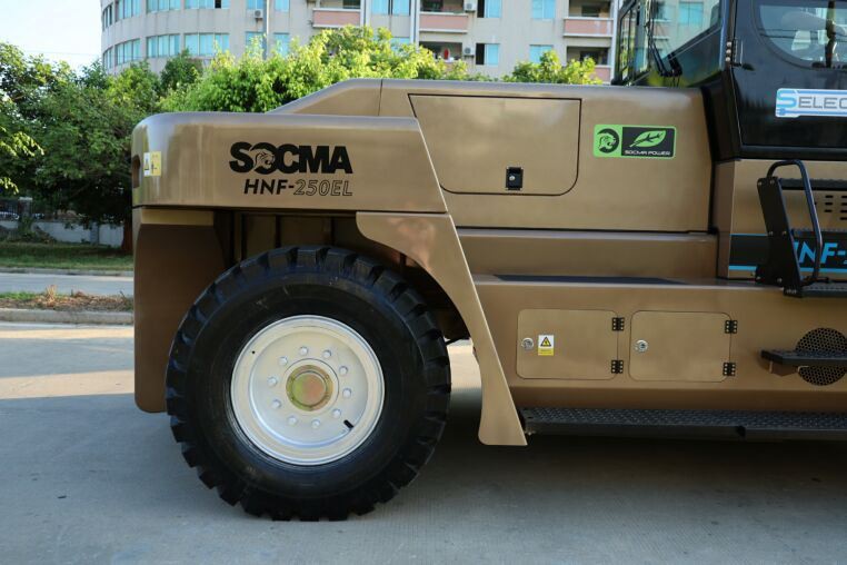 electric forklift