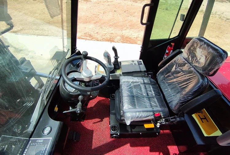SOCMA Heavy Equipment 15t Forklift For Port SOCMA Heavy Equipment 15t Forklift For Port