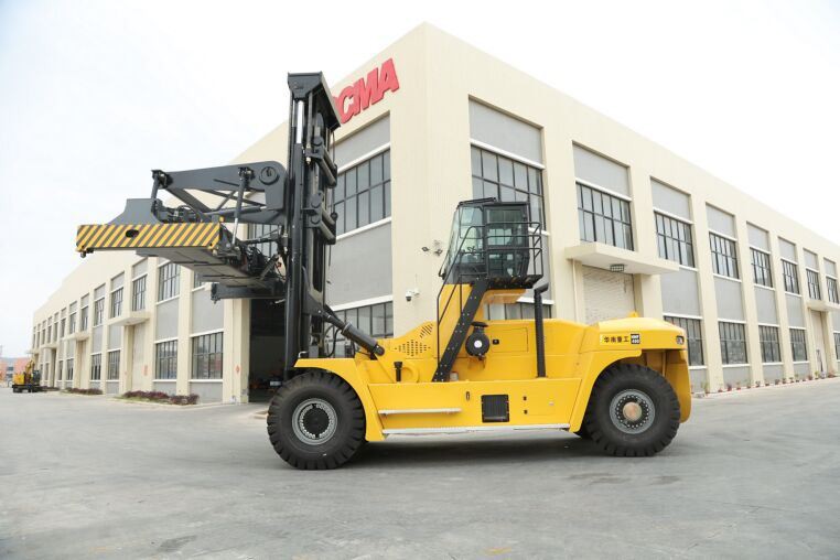 reach stacker