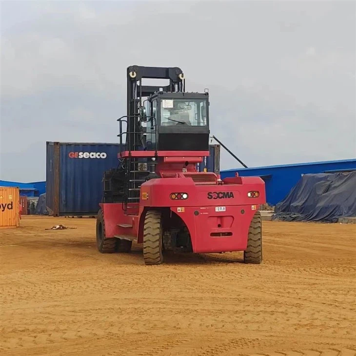 35t Heavy Duty Rough Terrain Forklift