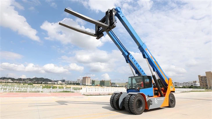 SOCMA 18Ton Telescopic Forklift HNTC180 suppliers