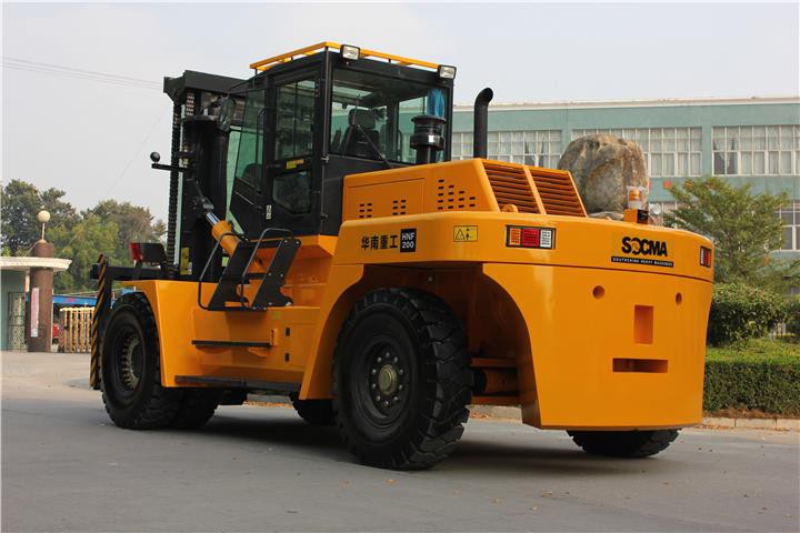 Chariot élévateur 20 tonnes