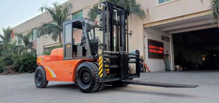SOCMA 10 TON FORKLIFT TURCKS