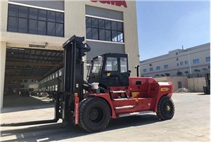 Chariot élévateur diesel de capacité SOCMA 16T