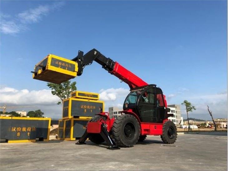 Telescopic Forklift Machine SOCMA Machine HNT Telehandler